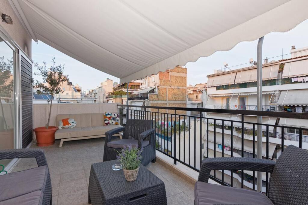 Appartamento Big Terrace Near Metro And Athens Center Esterno foto