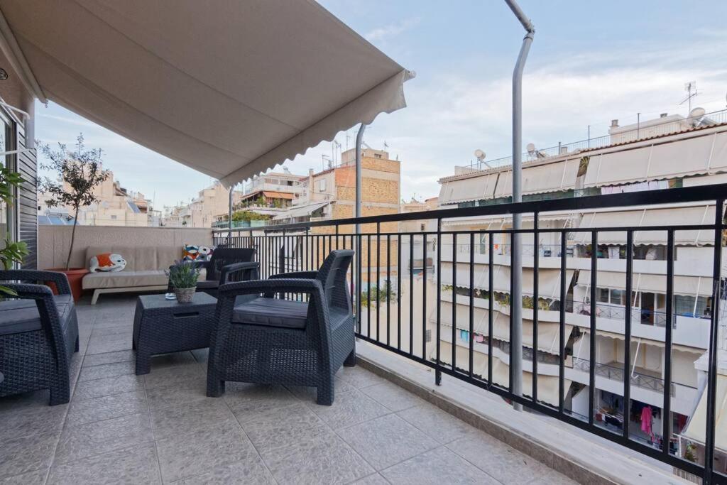 Appartamento Big Terrace Near Metro And Athens Center Esterno foto